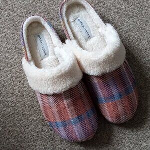 BRAND NEW EASY SPIRIT Womens EVELYN 7 Slippers - Size Large (9-10)